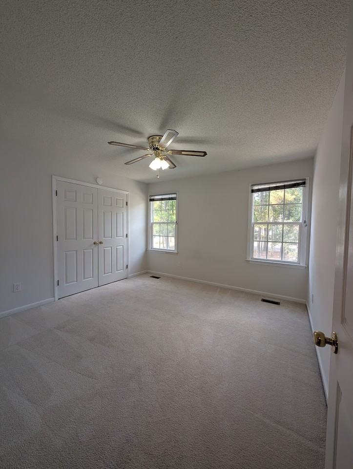 18 Duke Of Gloucester Cir - Photo 5 of 20