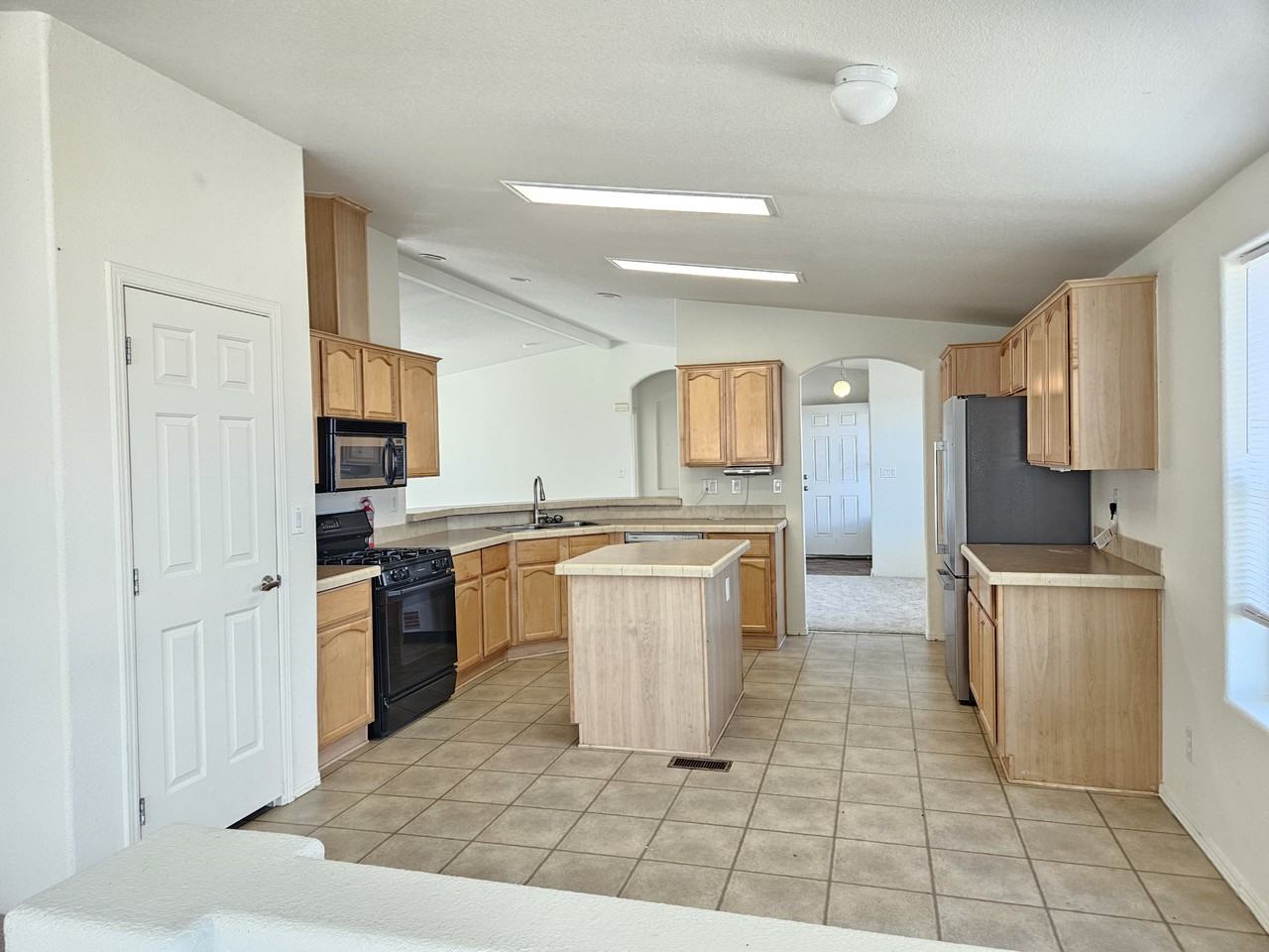 16172 County Road E - Photo 4 of 13