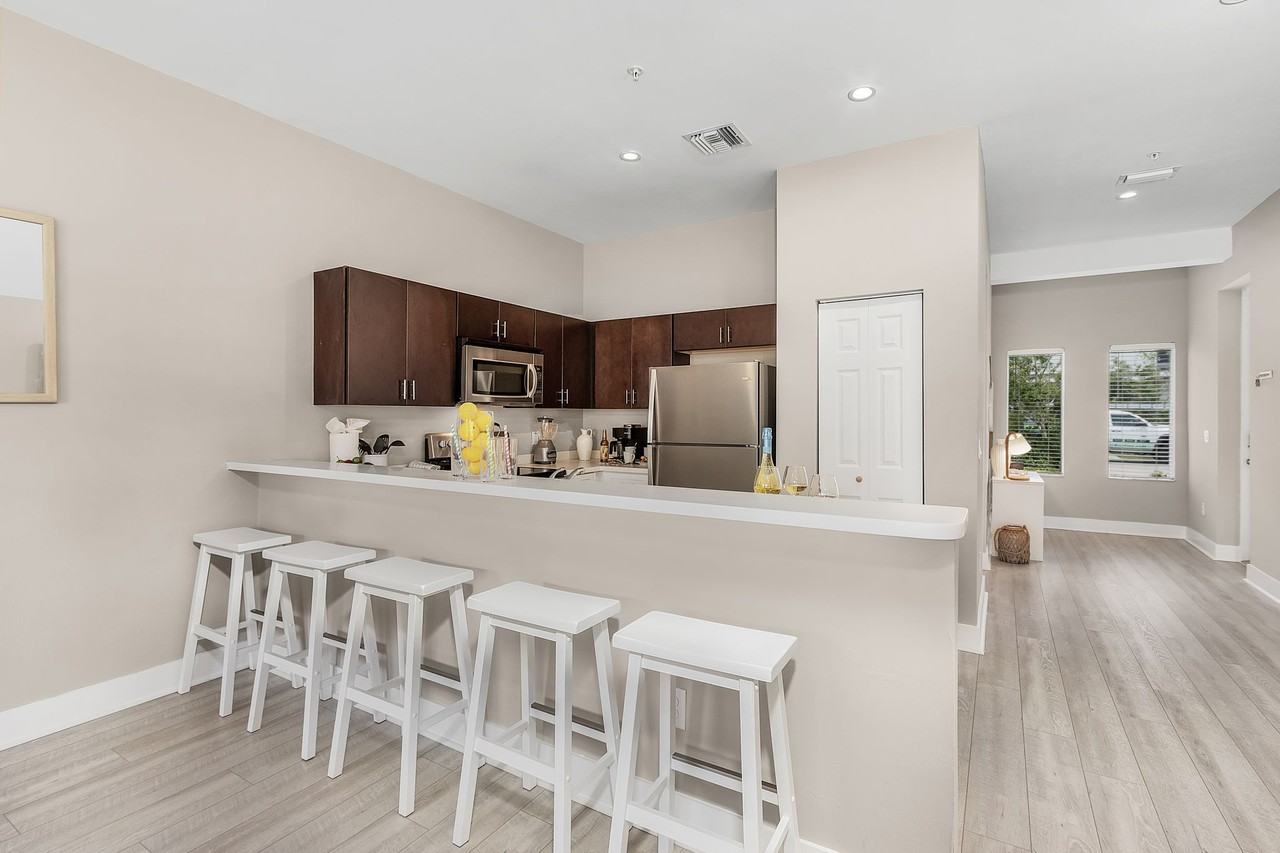 13430 Hidden Palms Cv #17 - Photo 3 of 11