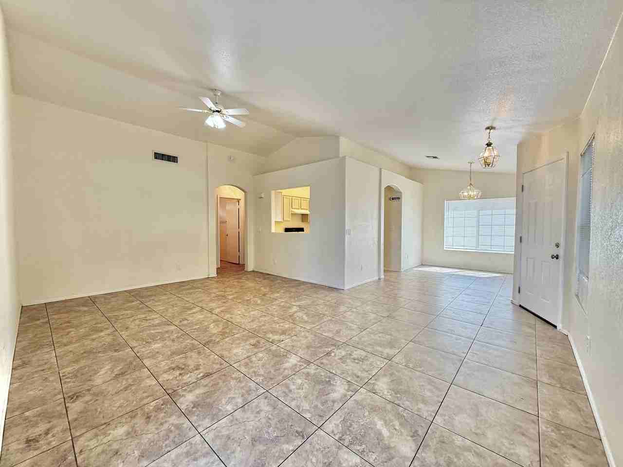 2316 East Kelton Lane - Photo 3 of 18