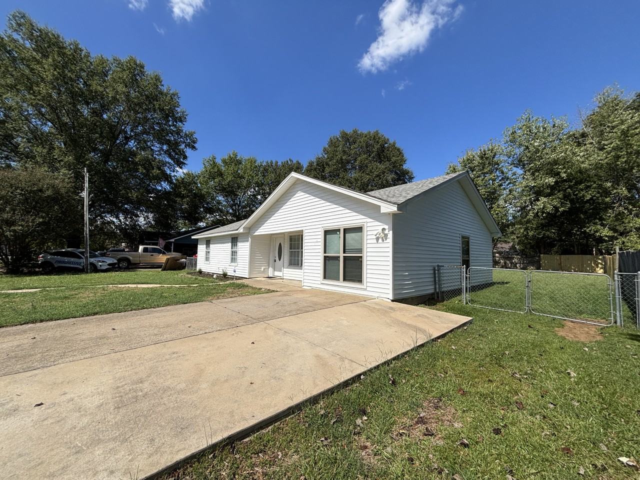 18 Langford St - Photo 2 of 20