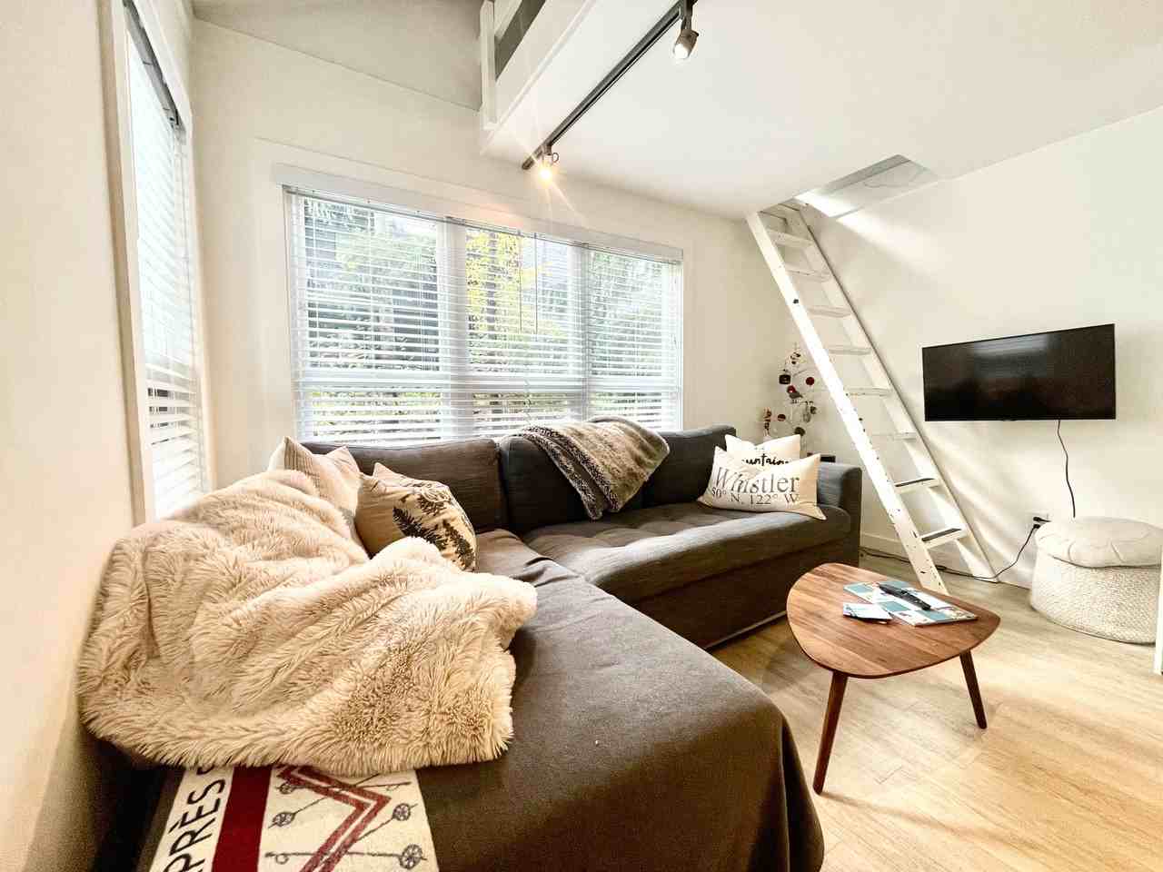 2001 Sarajevo Dr - Photo 3 of 20