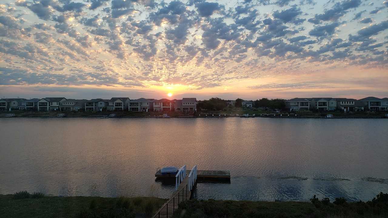 18006 Silver Springs Way - Photo 2 of 26