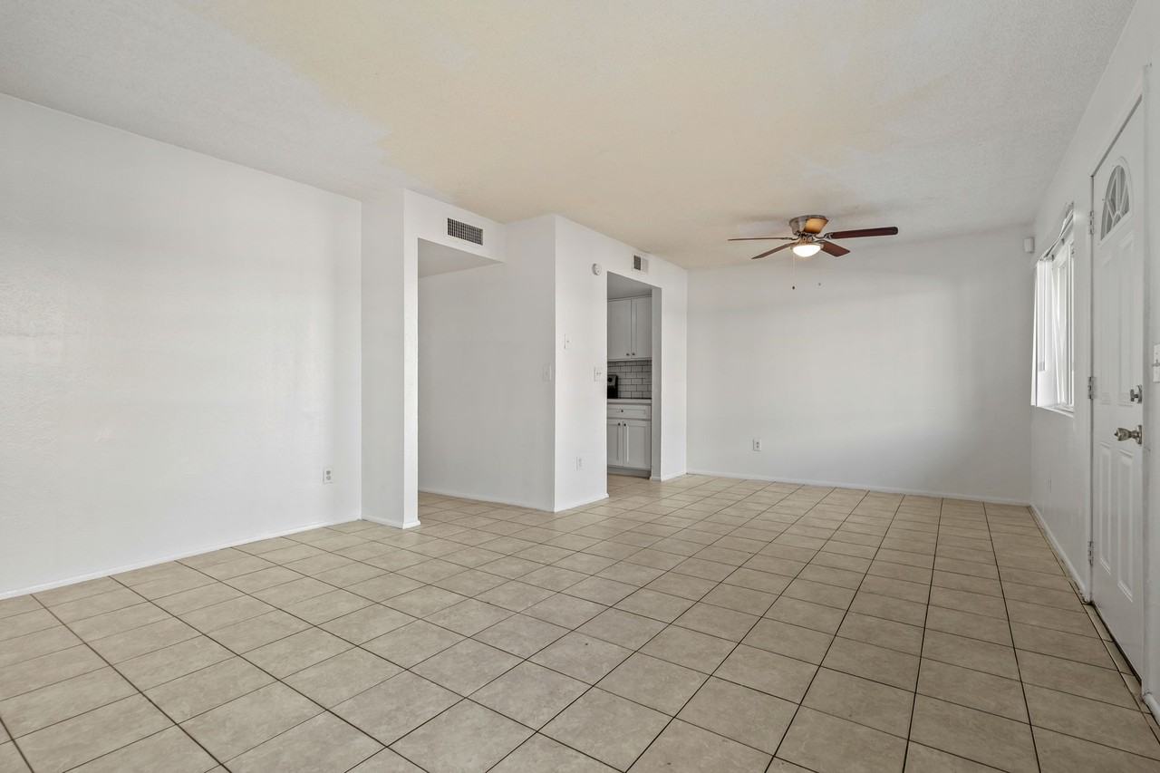 2688 North 43rd Avenue #29D - Photo 3 of 31