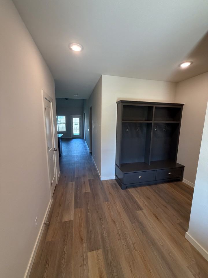 12308 N 133rd East Ave - Photo 2 of 14