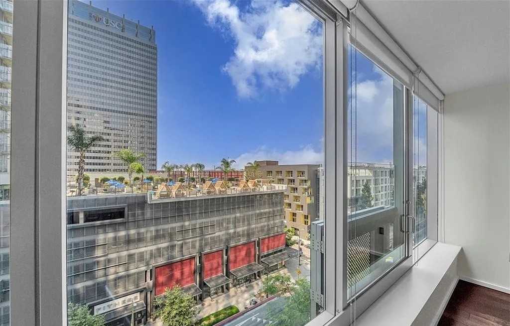 1155 S Grand Ave - Photo 6 of 26