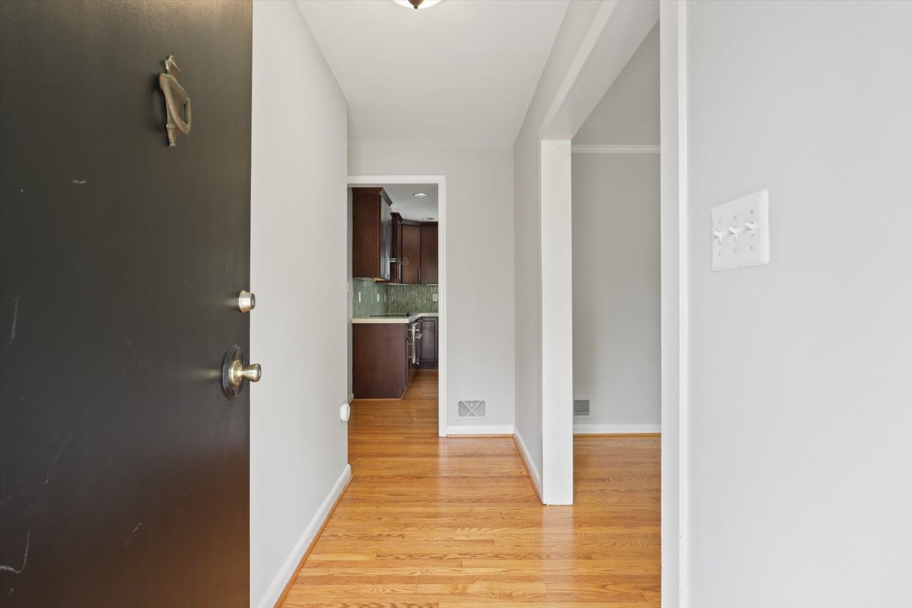 6139 Tompkins Dr - Photo 2 of 40