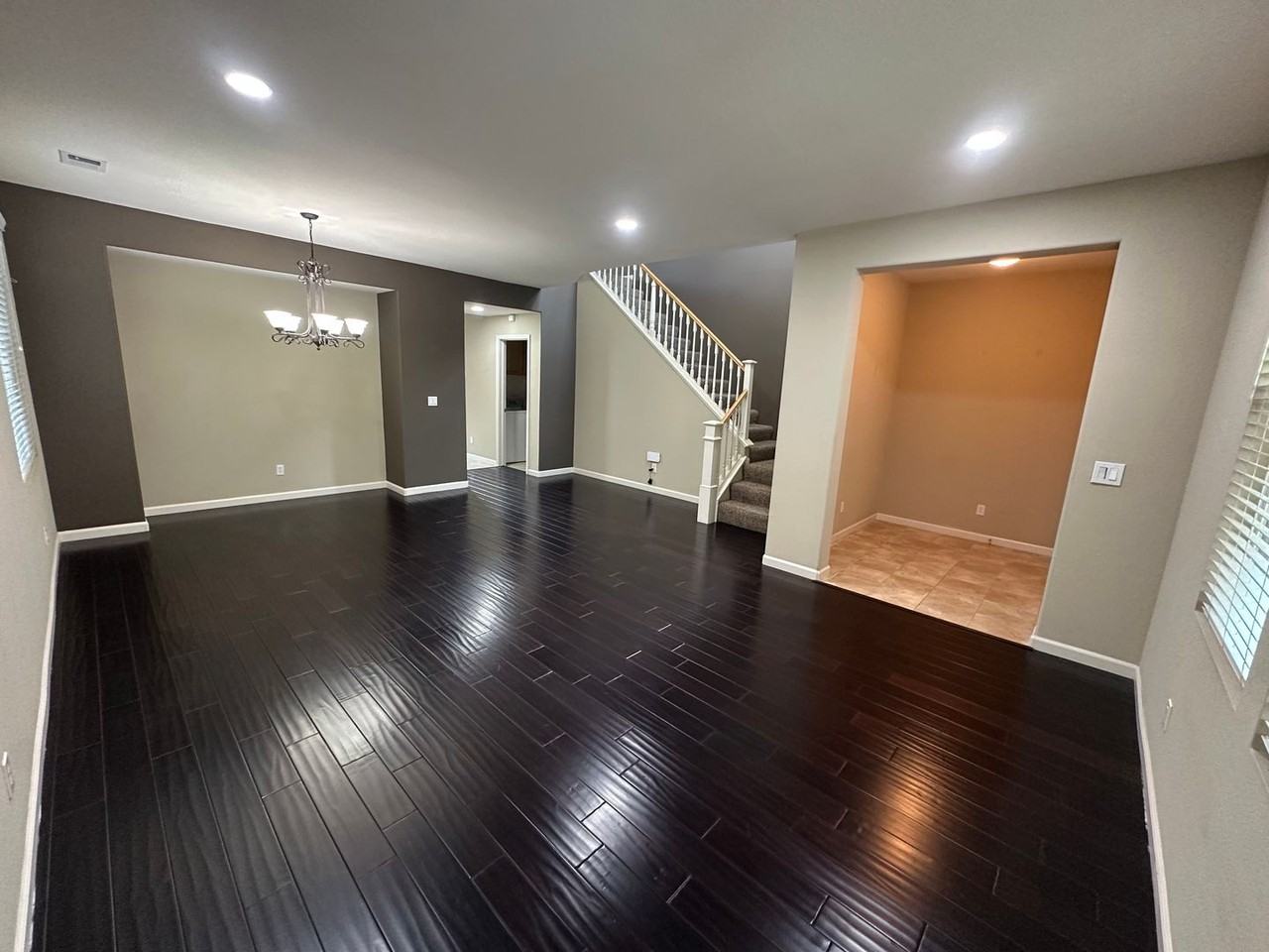 1624 Ray Wise Ln - Photo 3 of 28