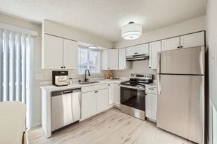 356 Elizabeth St - Photo 1 of 1