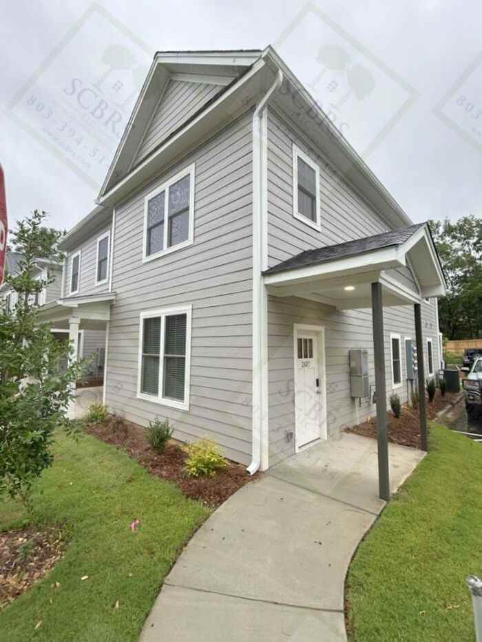 2607 Cherry St #B - Photo 2 of 16