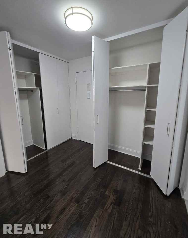 5th Ave #7G - Photo 5 of 6