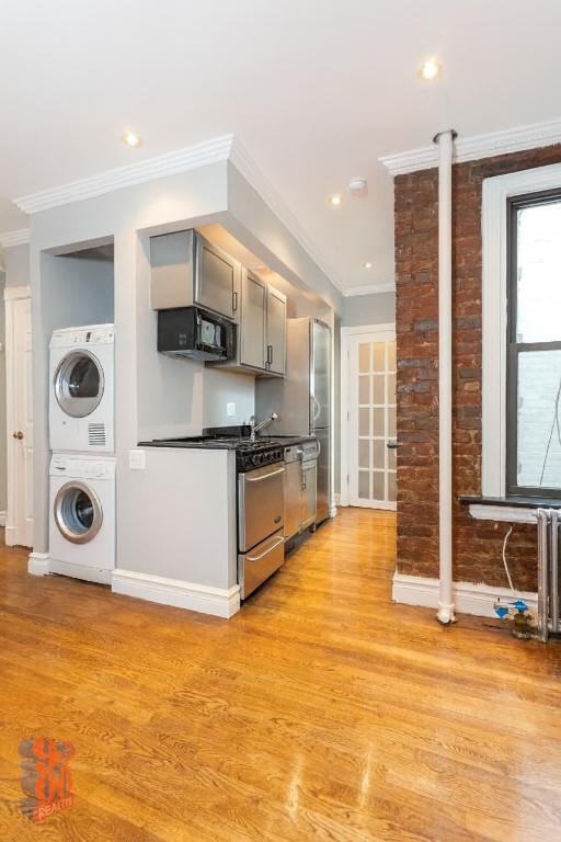 East 13th Street #5D - Photo 2 of 5