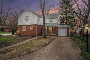 featured image of 138 N Howard Ct