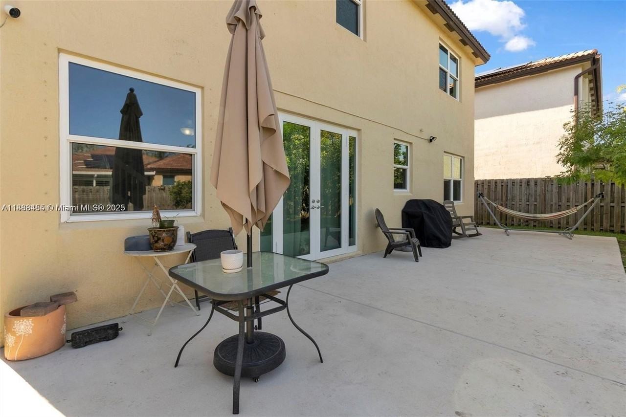 25145 Southwest 119th Avenue #25145 - Photo 4 of 47