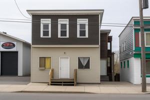 featured image of 503 N State St