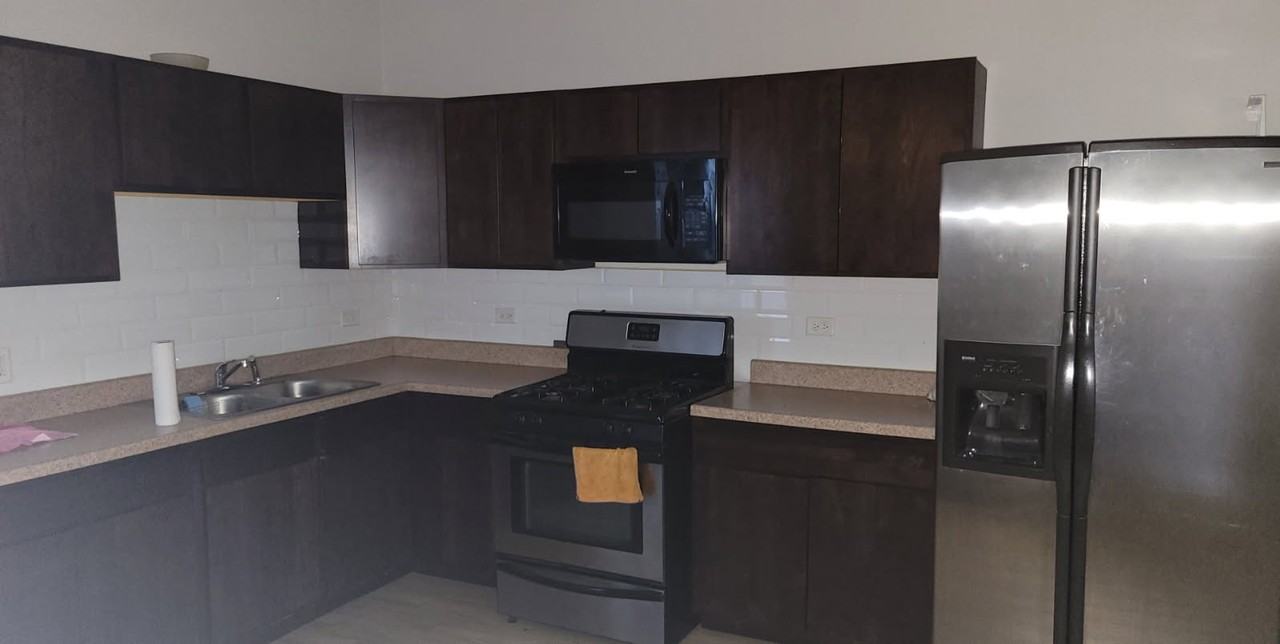 5656 South May Street #1 - Photo 2 of 5