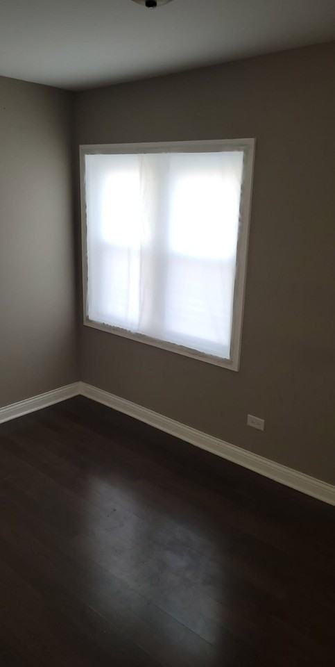 5656 South May Street #1 - Photo 4 of 5