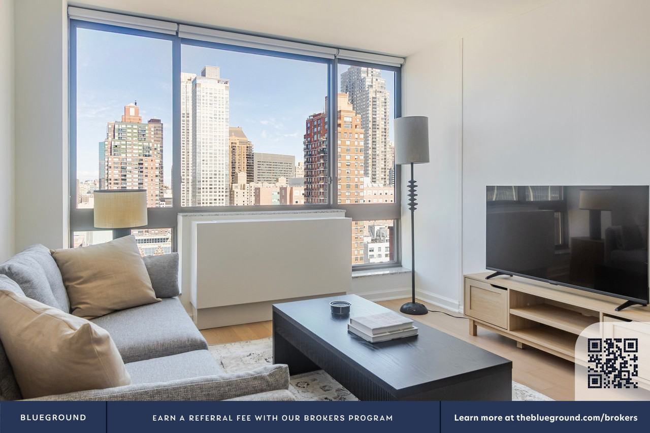 500 West 56th Street - Photo 5 of 35