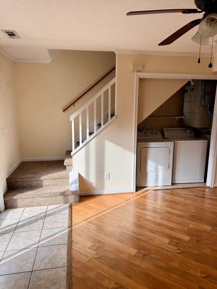 1476 Tenbury Dr - Photo 4 of 20