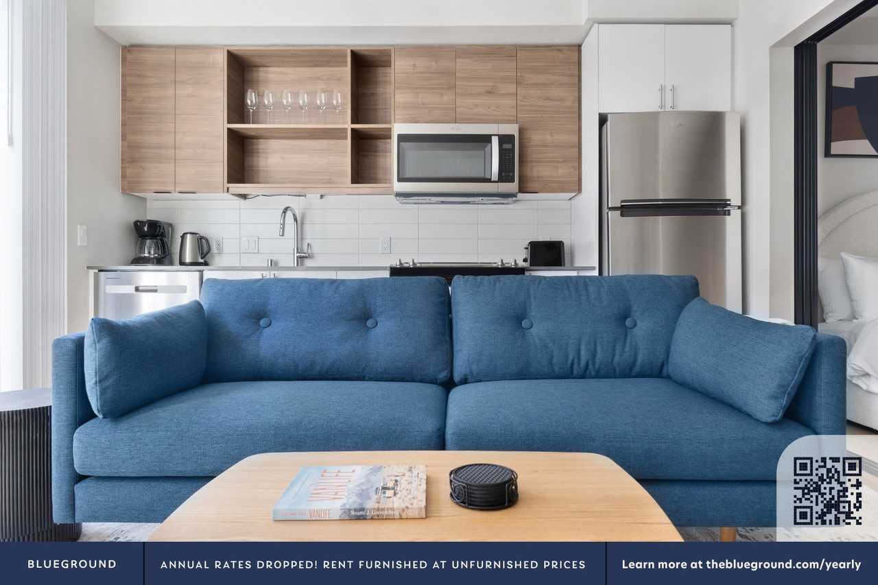 2222 15th Ave W #936 - Photo 4 of 31