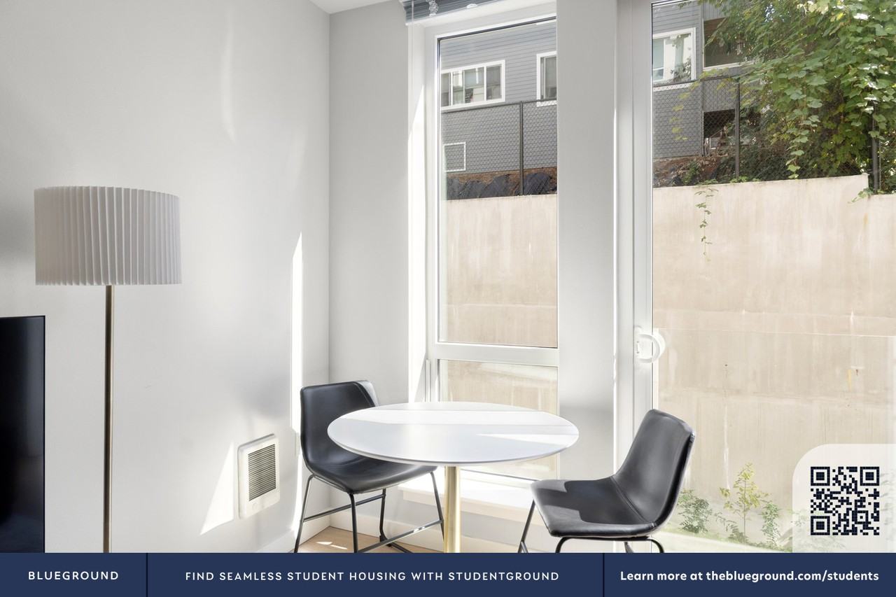 2222 15th Ave W #936 - Photo 7 of 31