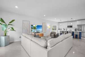 featured image of 2951 Nw 13th St