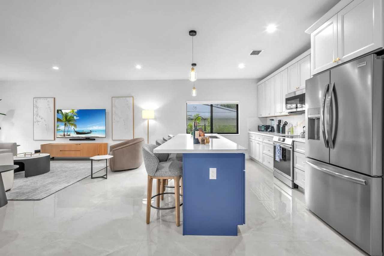 2951 Nw 13th St #1297053P - Photo 2 of 49