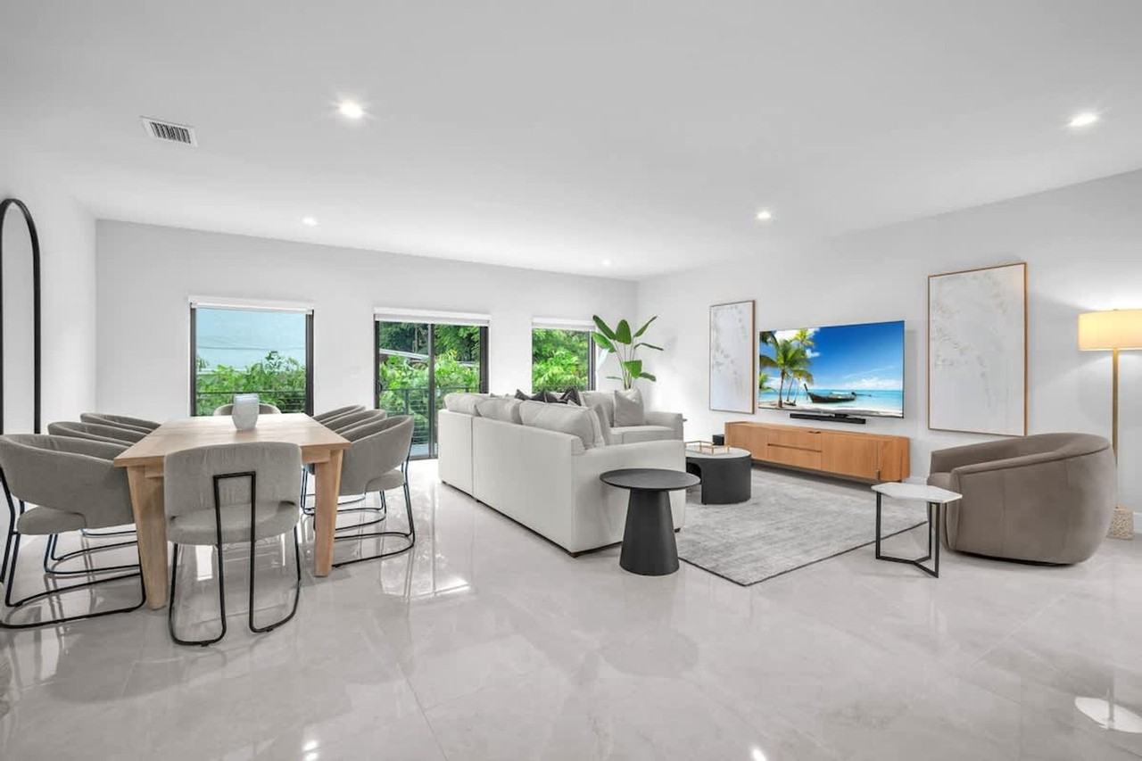 2951 Nw 13th St #1297053P - Photo 4 of 49