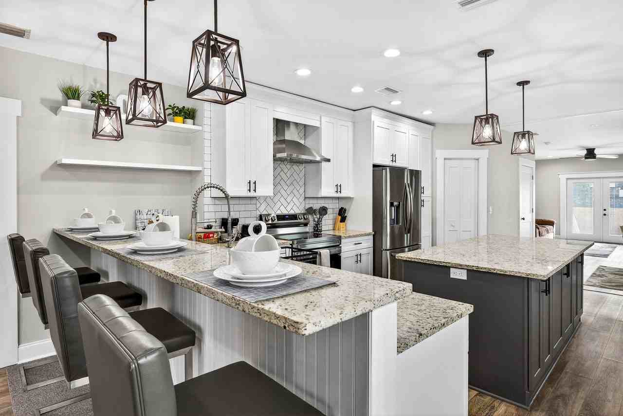 2910 N Ola Ave #1300725P - Photo 3 of 46