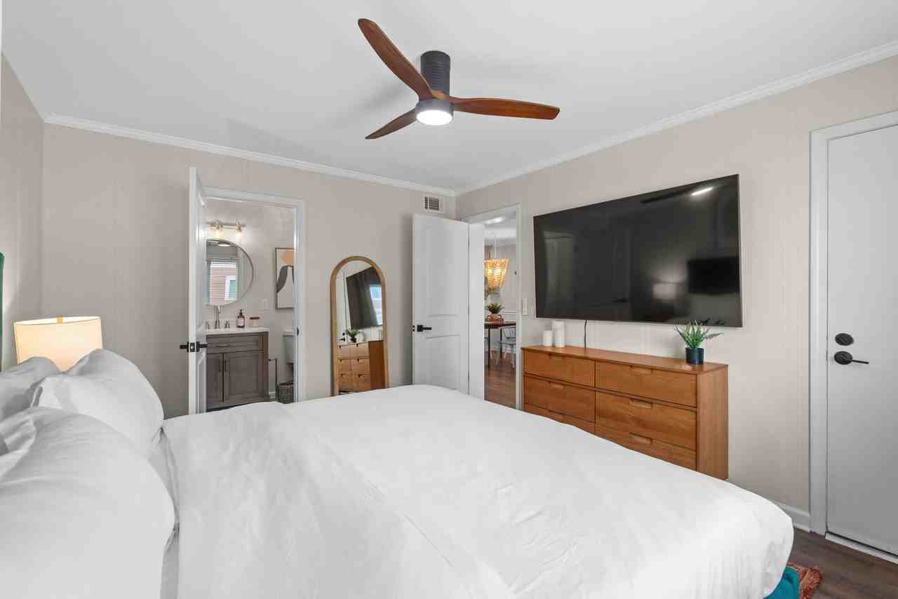 824 N Waccamaw Dr #1308947P - Photo 5 of 50