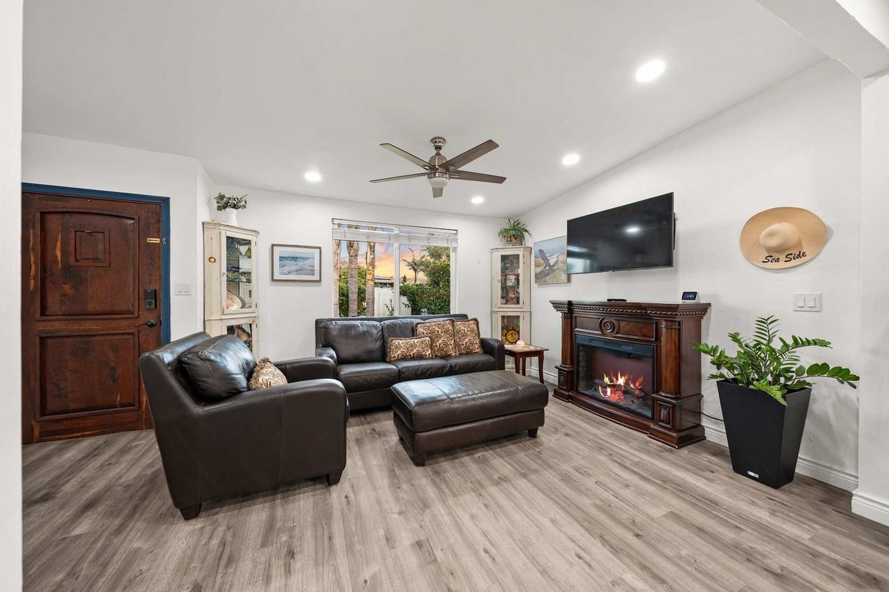 1601 Kraft Street #1302386P - Photo 4 of 50