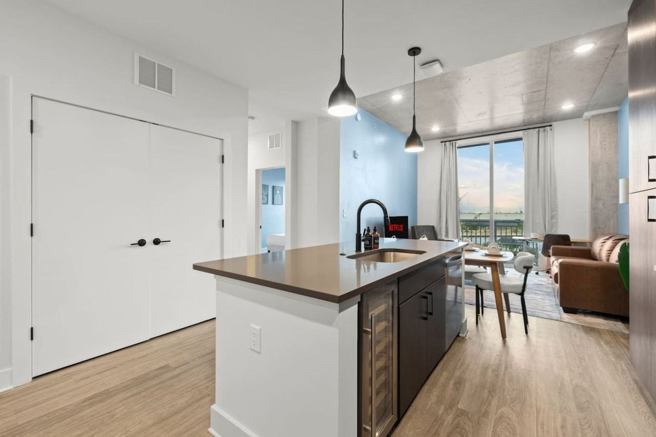 605 North 12th Street - Photo 3 of 40