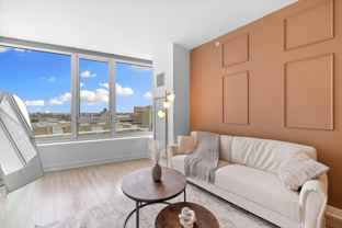 720 S Wells St - Photo 1 of 1