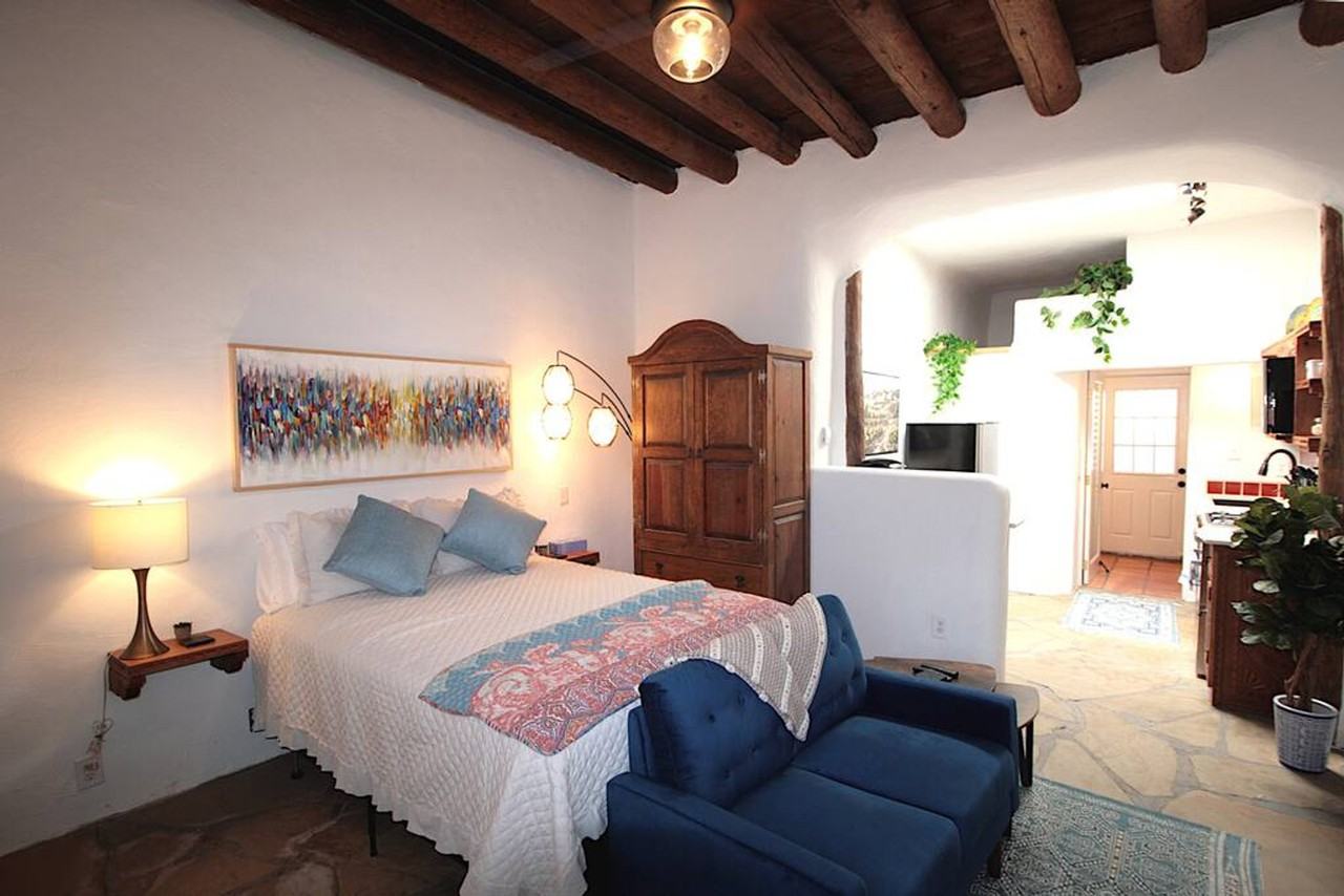 250 Closson Street - Photo 7 of 24