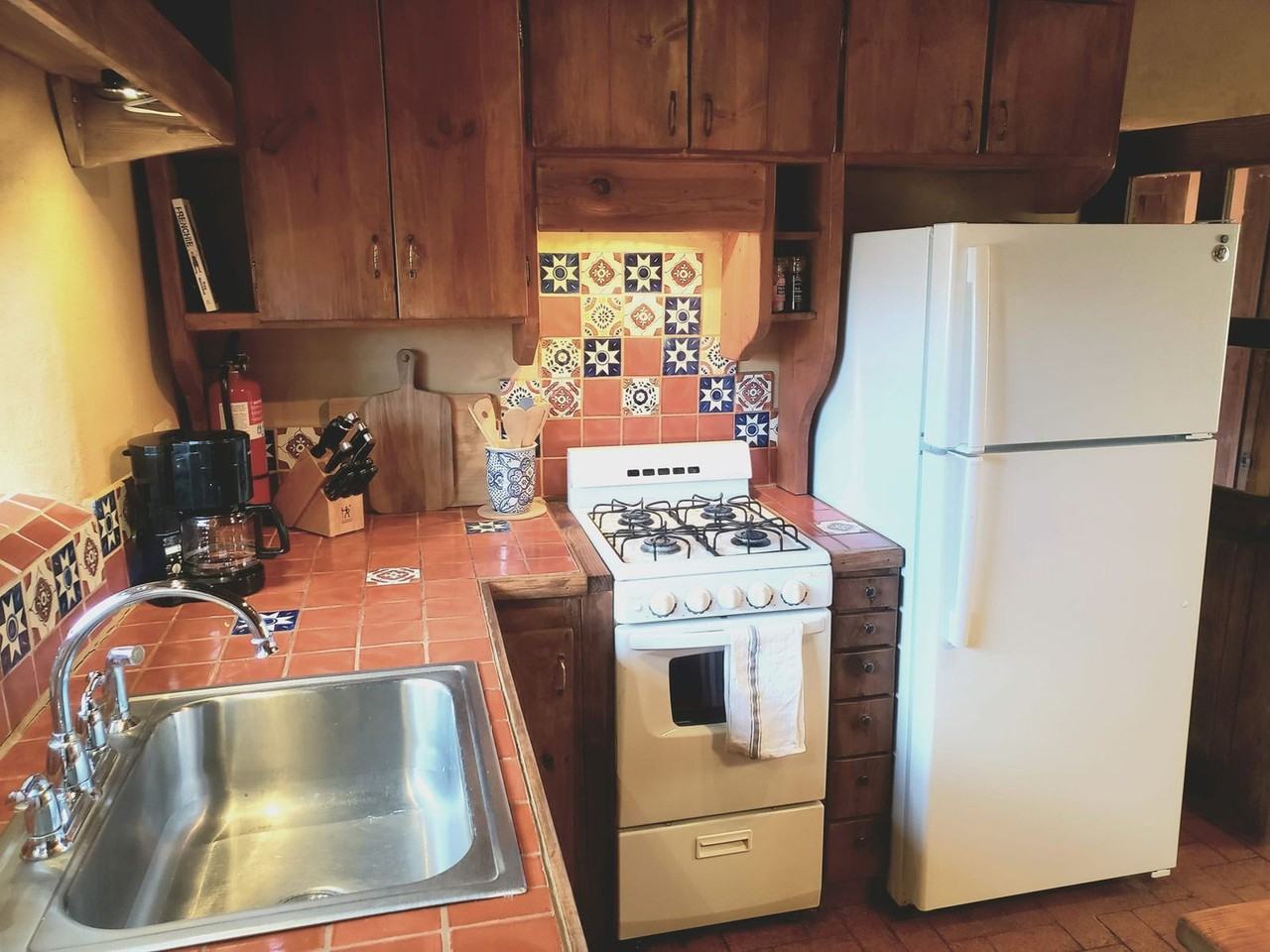 824 Canyon Rd Unit A #1313833P - Photo 3 of 13