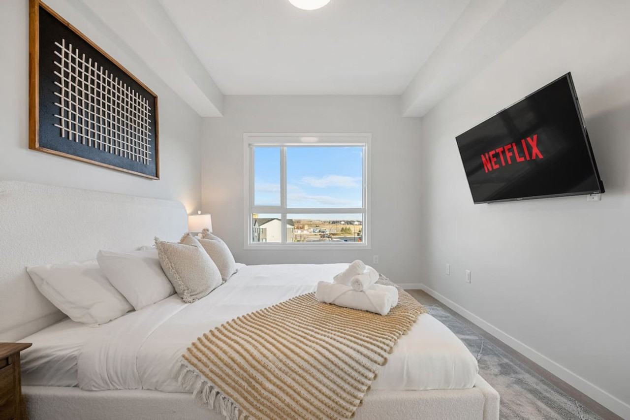 220 Seton Grove Se #1314516P - Photo 3 of 46