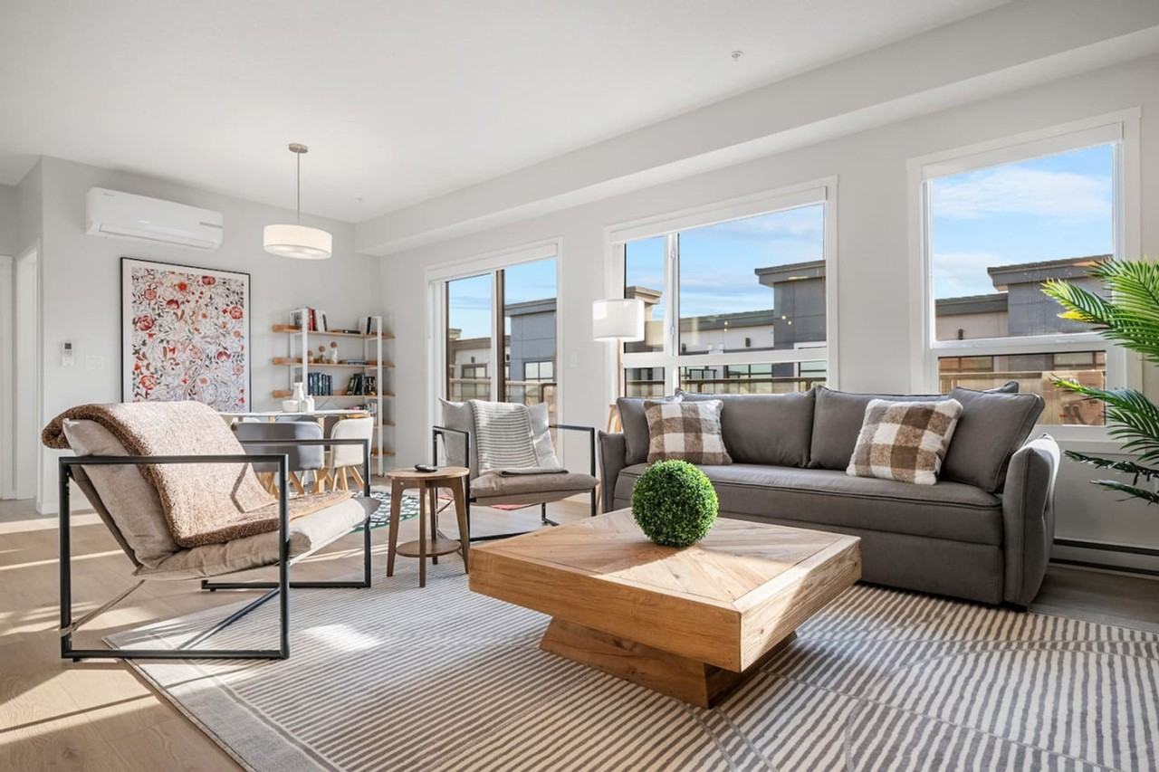 220 Seton Grove Se #1314516P - Photo 7 of 46