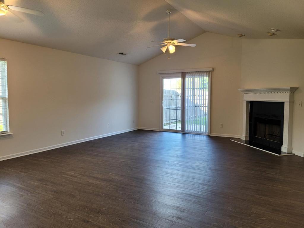 1203 Wyngate Dr - Photo 3 of 15