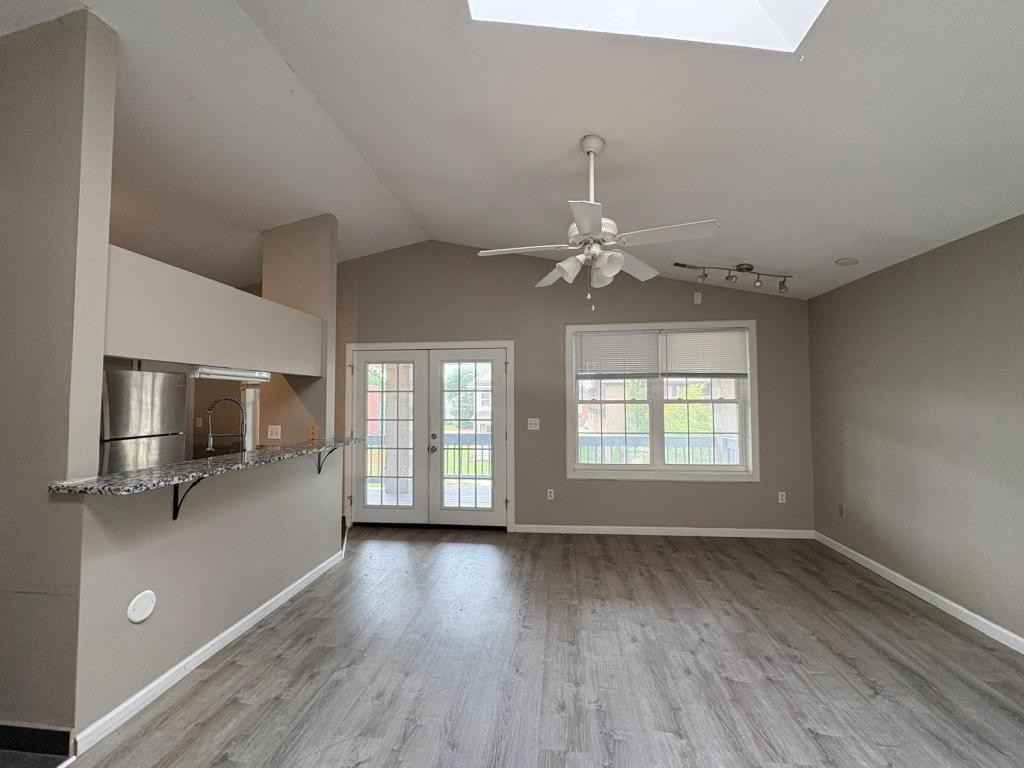 86 W 8th Ave - Photo 7 of 43