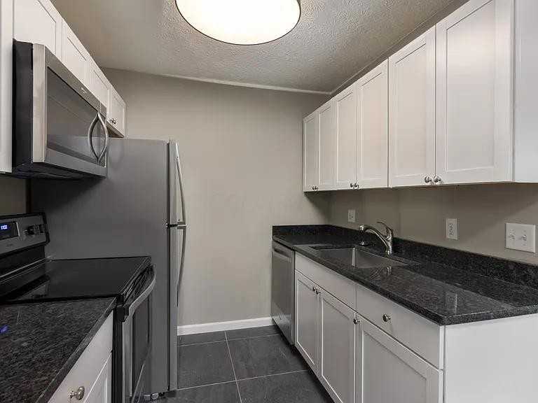 91 W 9th Ave - Photo 4 of 24