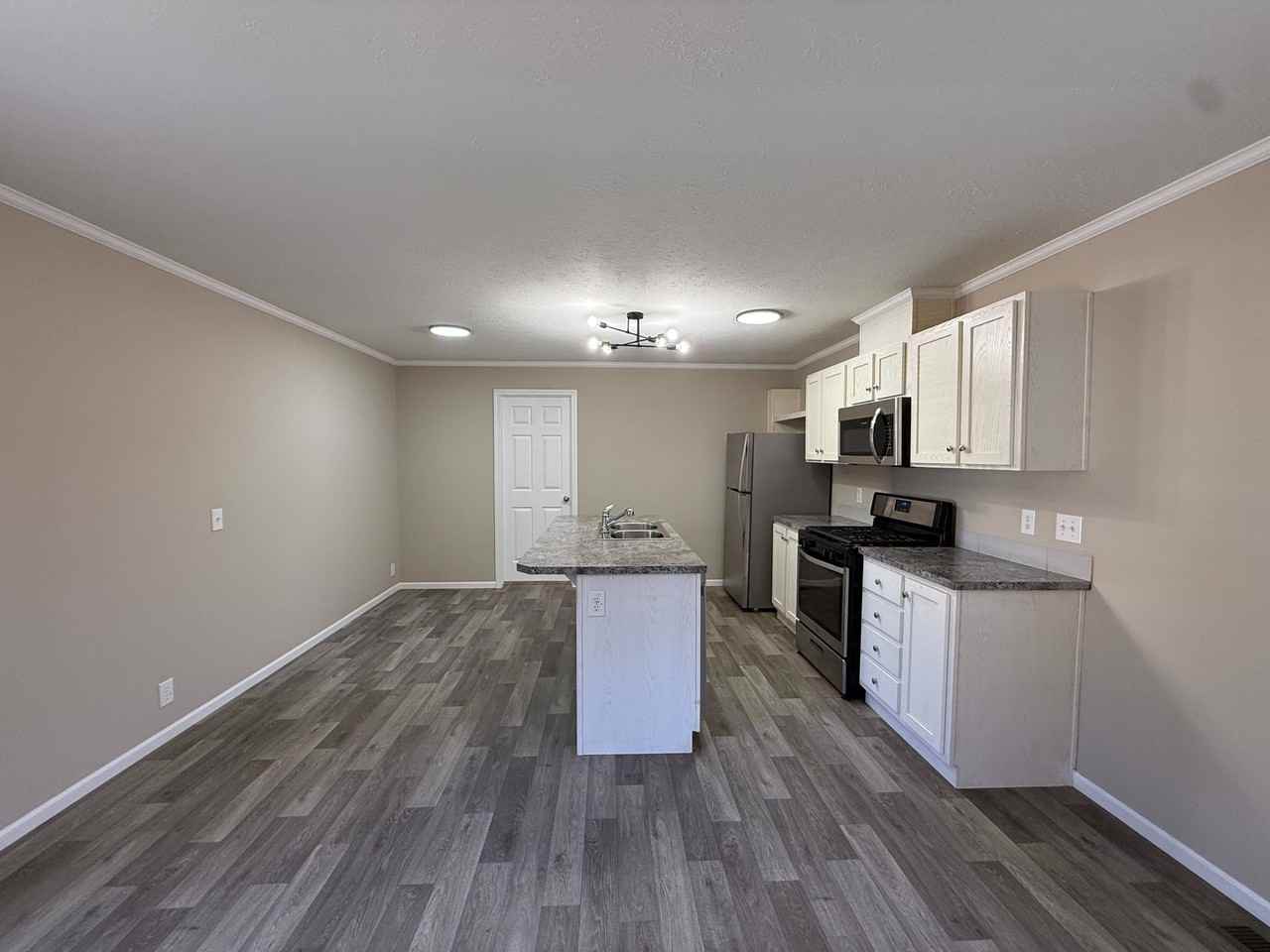 12501 Apple Ln #311 - Photo 5 of 33