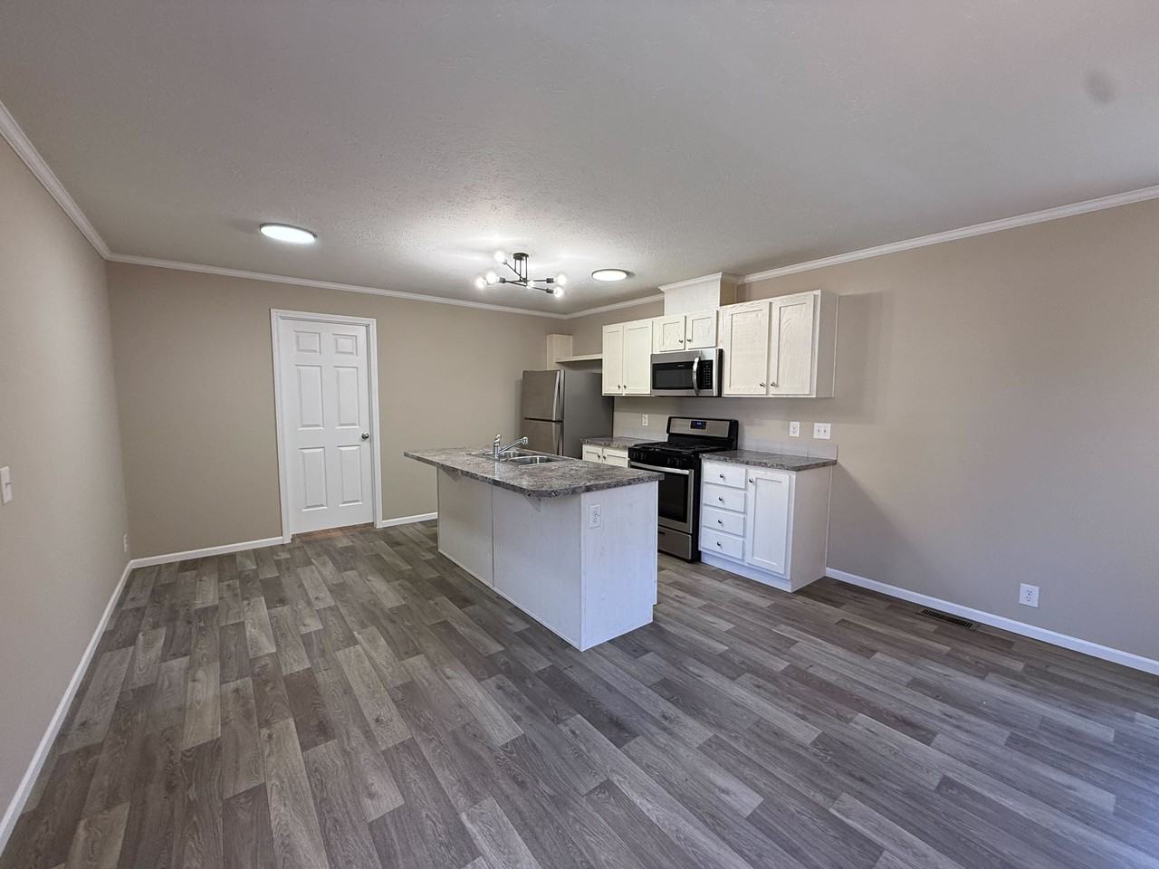 12501 Apple Ln #311 - Photo 6 of 33