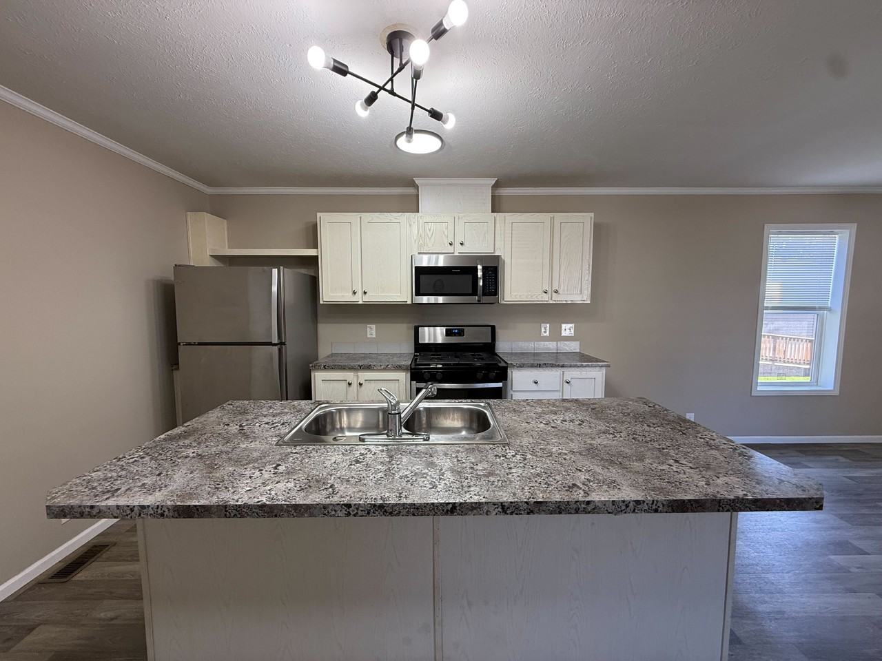 12501 Apple Ln #311 - Photo 7 of 33