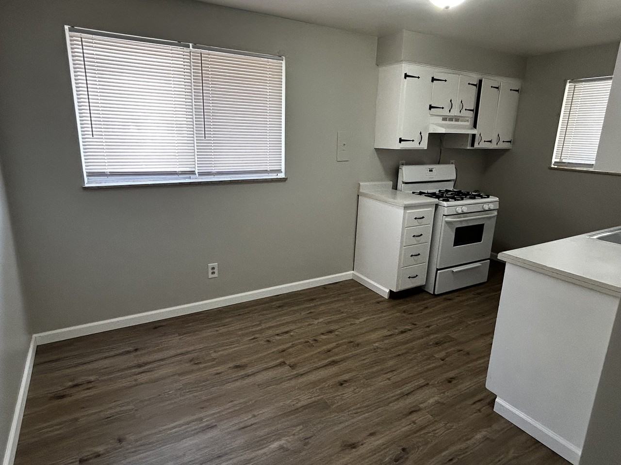 2613 West Wardcliffe Drive #B - Photo 5 of 9