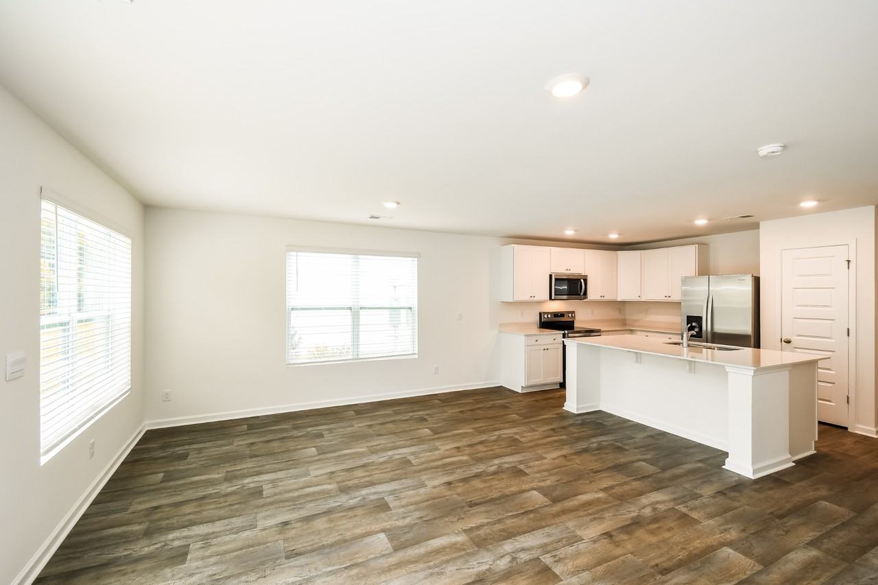 23 Striker Rd - Photo 7 of 50