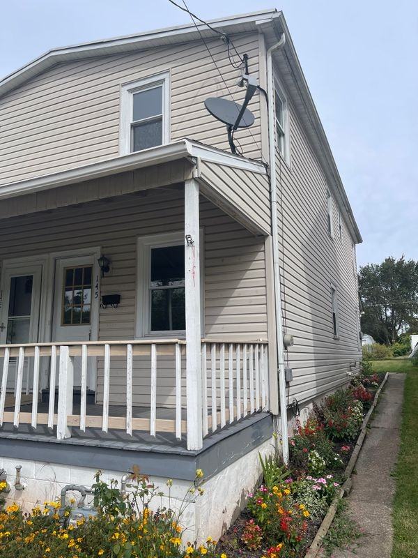 145 Hopewell St - Photo 2 of 15