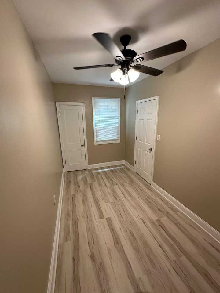 1720 R St Se #3 - Photo 2 of 9