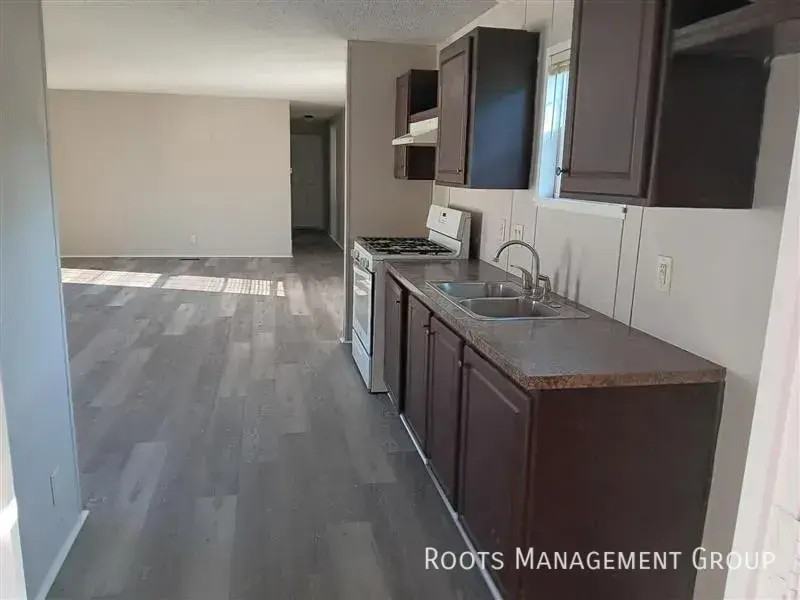 63 Willow St #63 - Photo 3 of 11