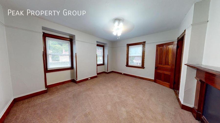 2319 Sauer Ave - Photo 6 of 11