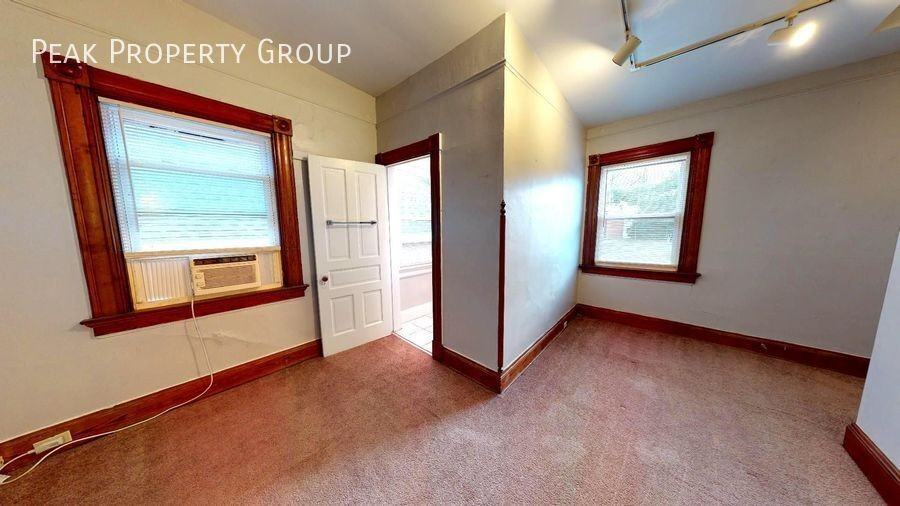 2319 Sauer Ave - Photo 7 of 11